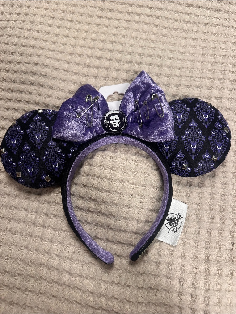 NWT Disney Her Universe Haunted Mansion Madame Leota Foolish Mortal Minnie Ears